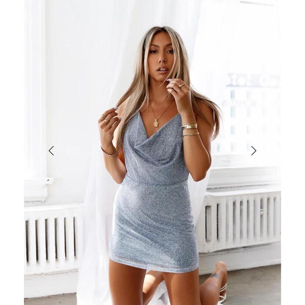 Hello Molly Disco Eternal Mini Dress Women’s Size 6 Silver/Blue Metallic Party